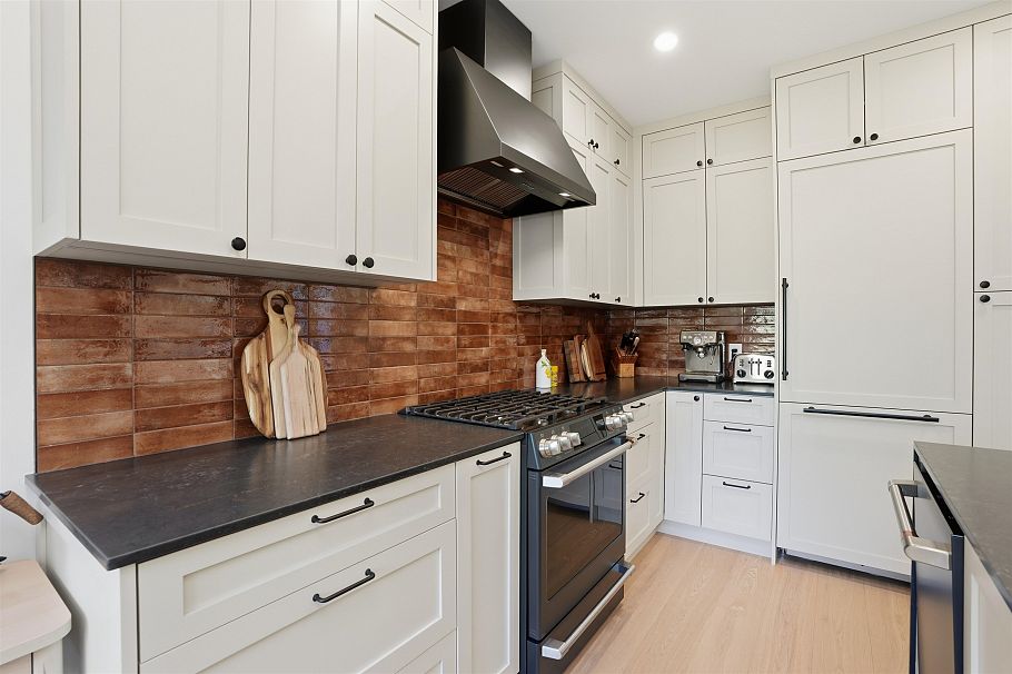 2039 W 33rd Avenue Vancouver, BC - 14