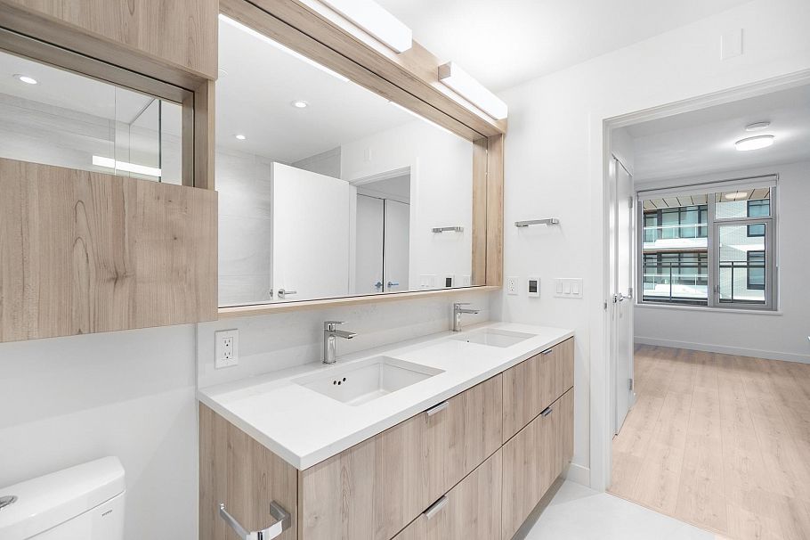 325 755 Harbourside Drive North Vancouver, BC - 38