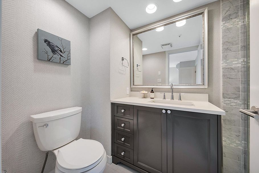 796 W 15th Avenue Vancouver, BC - 20