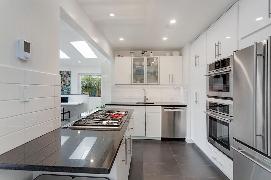 4219 Graveley Street Burnaby, BC - 7