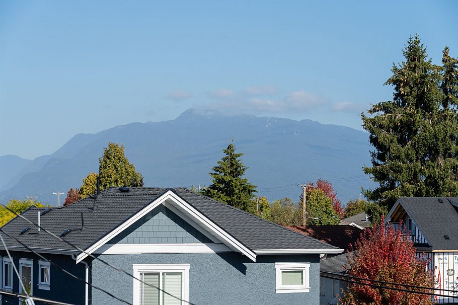 2783 E 27th Avenue Vancouver, BC - 33