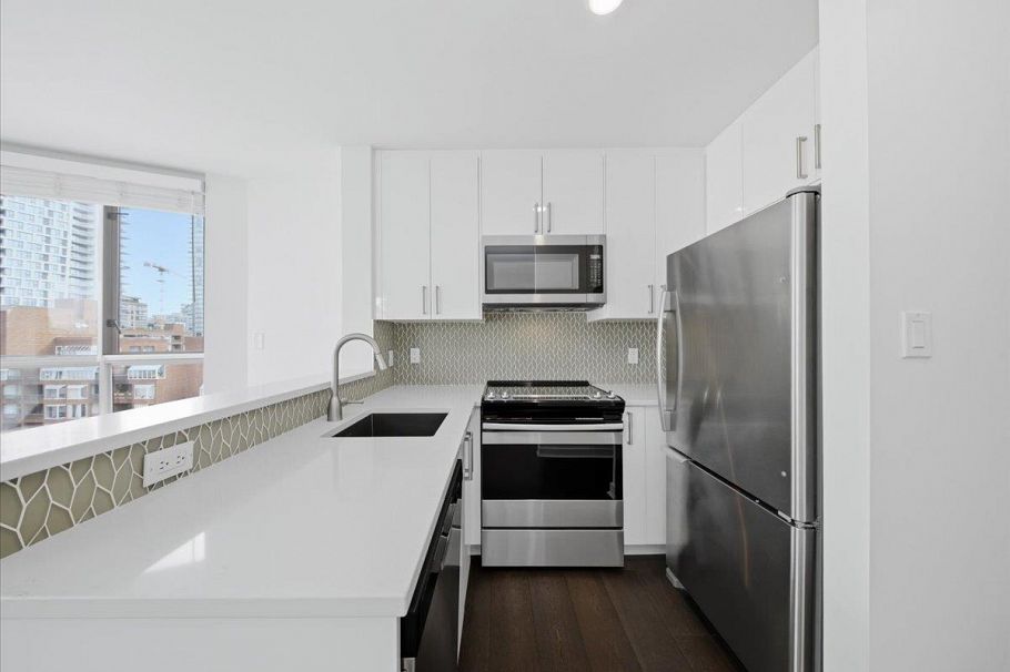 1107 1003 Pacific Street Vancouver, BC - 18