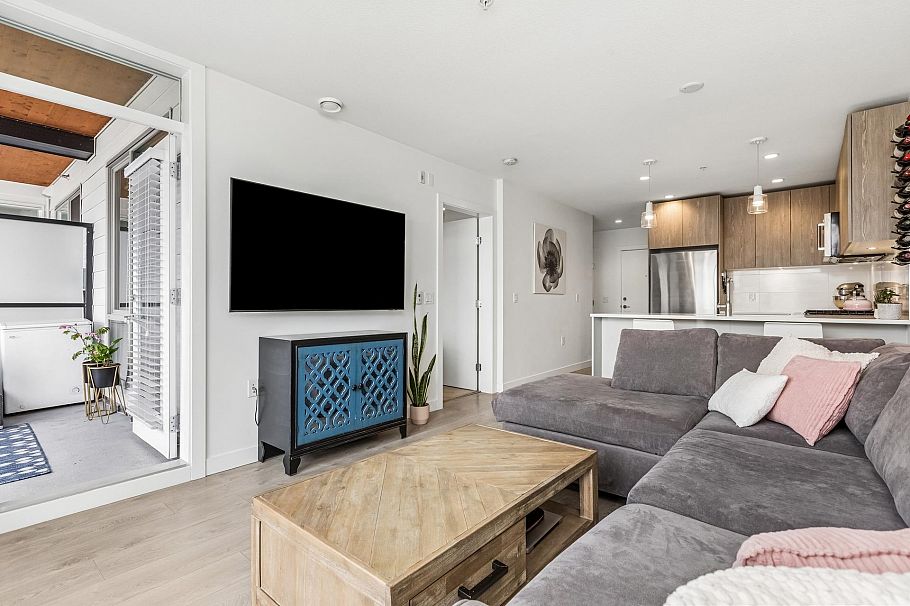 511 108 E 8th Street North Vancouver, BC - 7