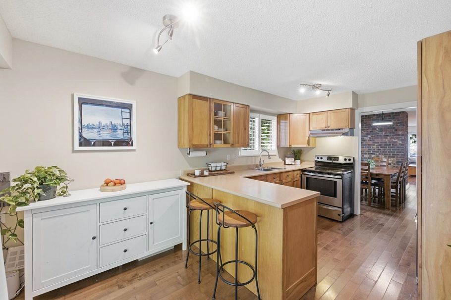 1762 Evelyn Street North Vancouver, BC - 12