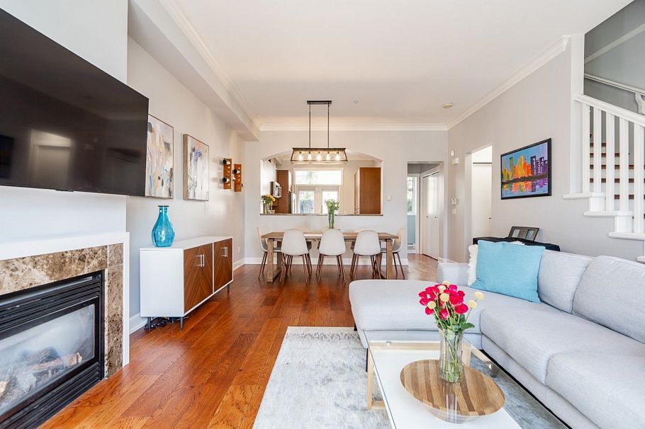 991 W 38th Avenue Vancouver, BC - 3