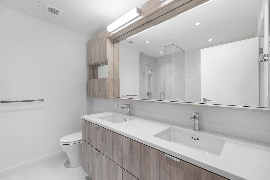 325 755 Harbourside Drive North Vancouver, BC - 15