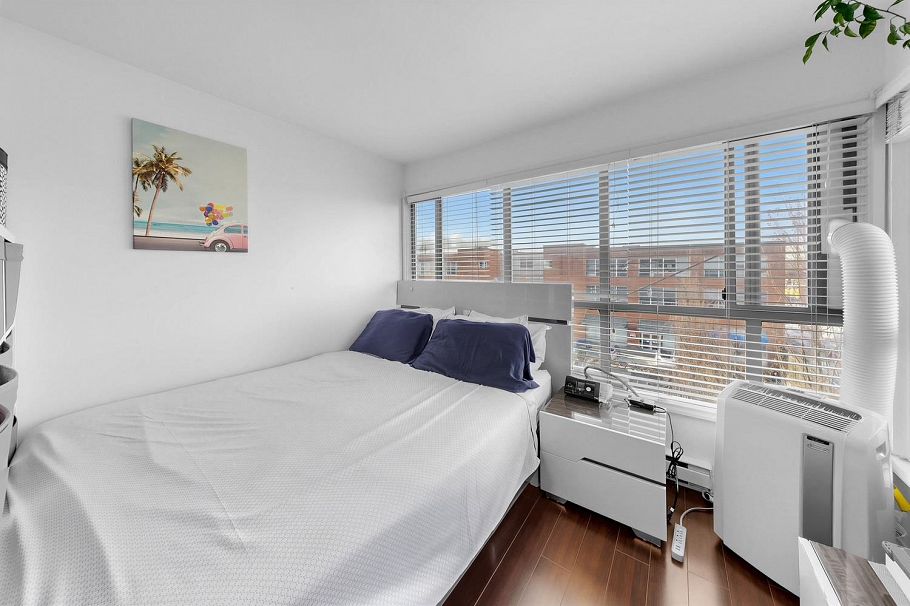 PH05 223 Mountain Highway North Vancouver, BC - 18