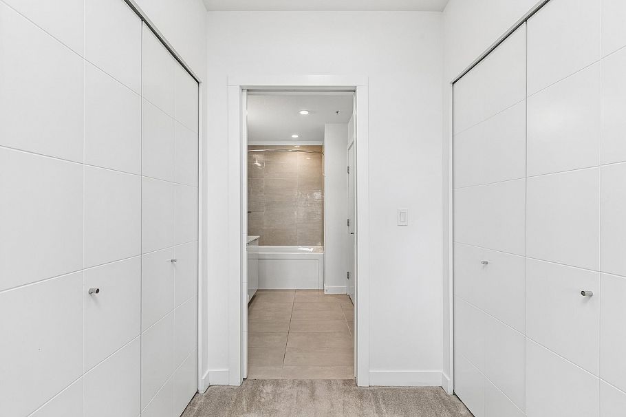 511 108 E 8th Street North Vancouver, BC - 15