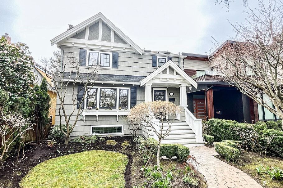 4058 W 31st Avenue Vancouver, BC - 1