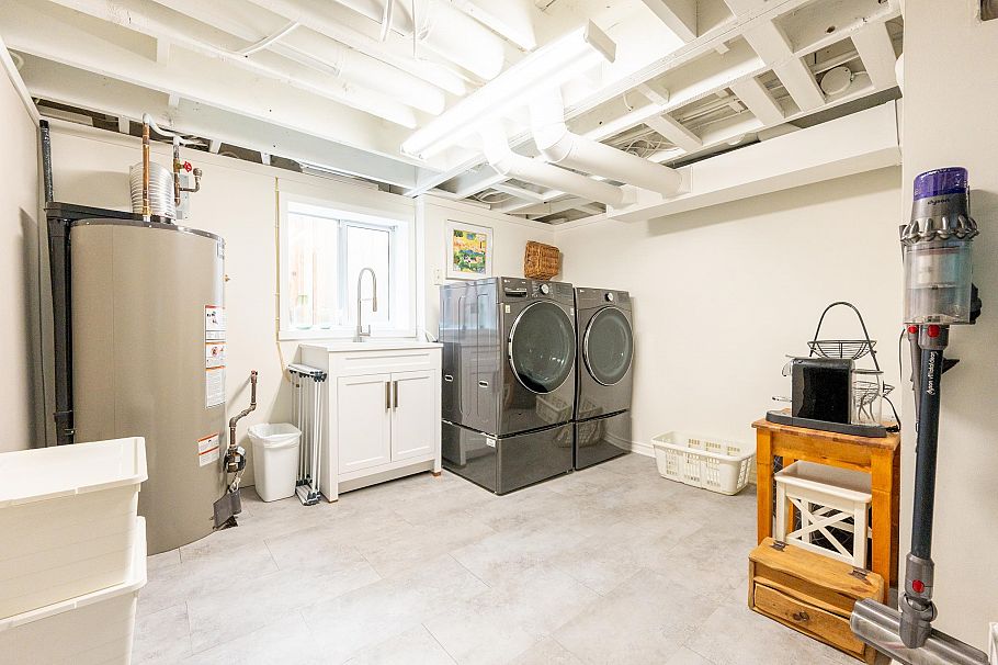 4047 W 32nd Avenue Vancouver, BC - 26