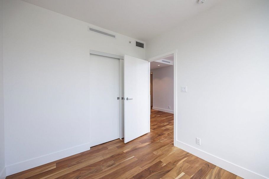 1008 1632 Lions Gate Lane North Vancouver, BC - 4