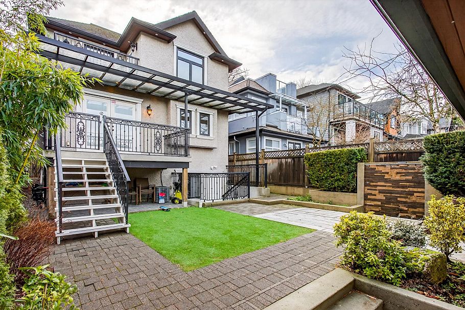 3715 W 22nd Avenue Vancouver, BC - 29