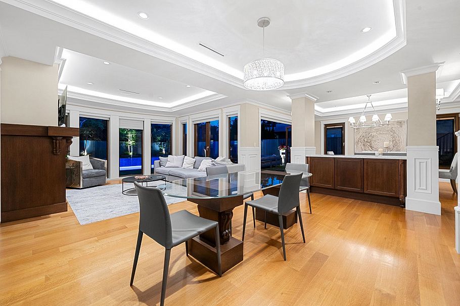 2809 Edgemont Boulevard North Vancouver, BC - 17