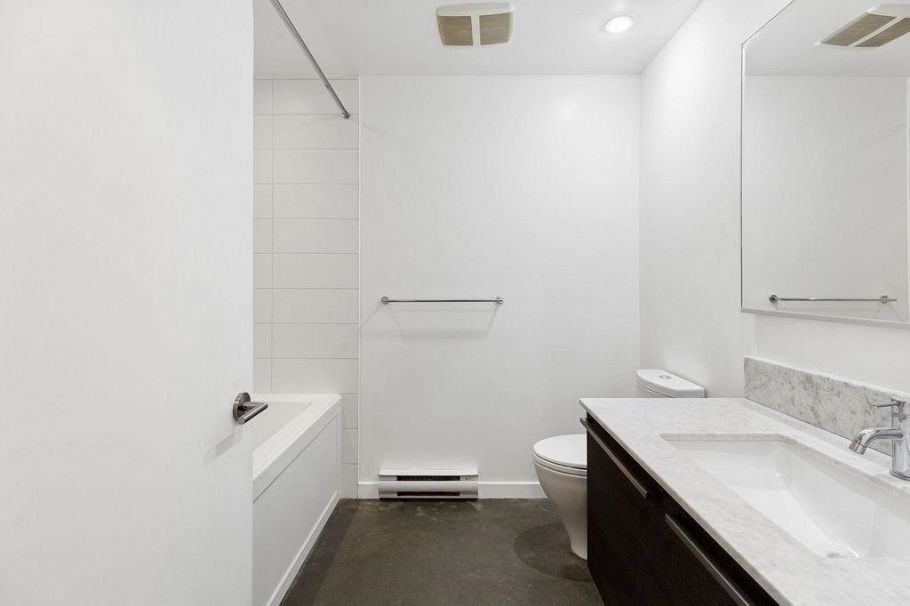 310 53 W Hastings Street Vancouver, BC - 27