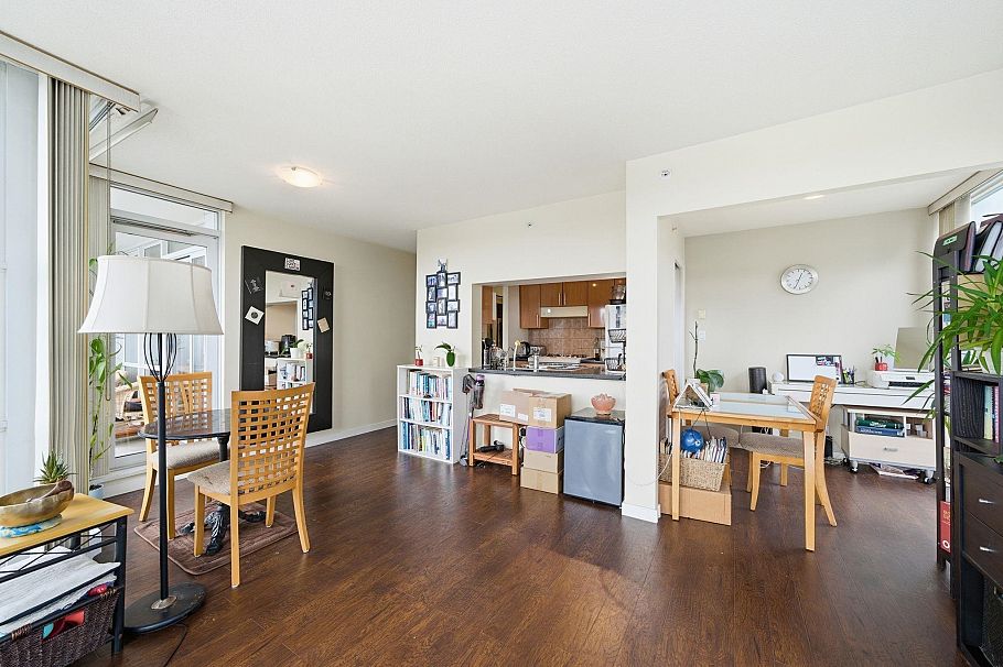 1808 193 Aquarius Mews Vancouver, BC - 18