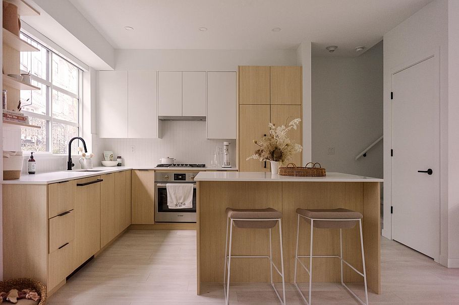 126 2045 Heritage Park Lane North Vancouver, BC - 1