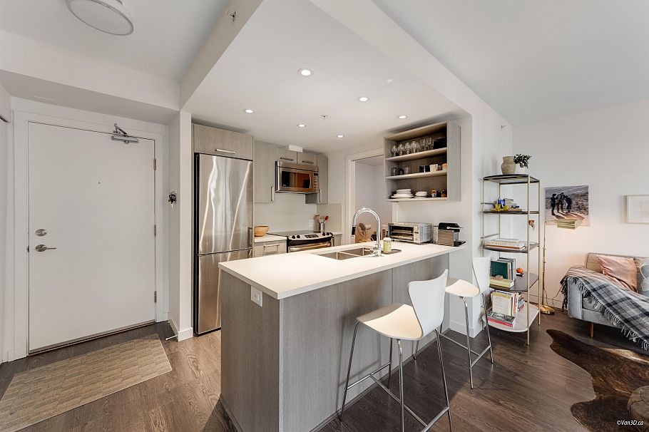 804 983 E Hastings Street Vancouver, BC - 1