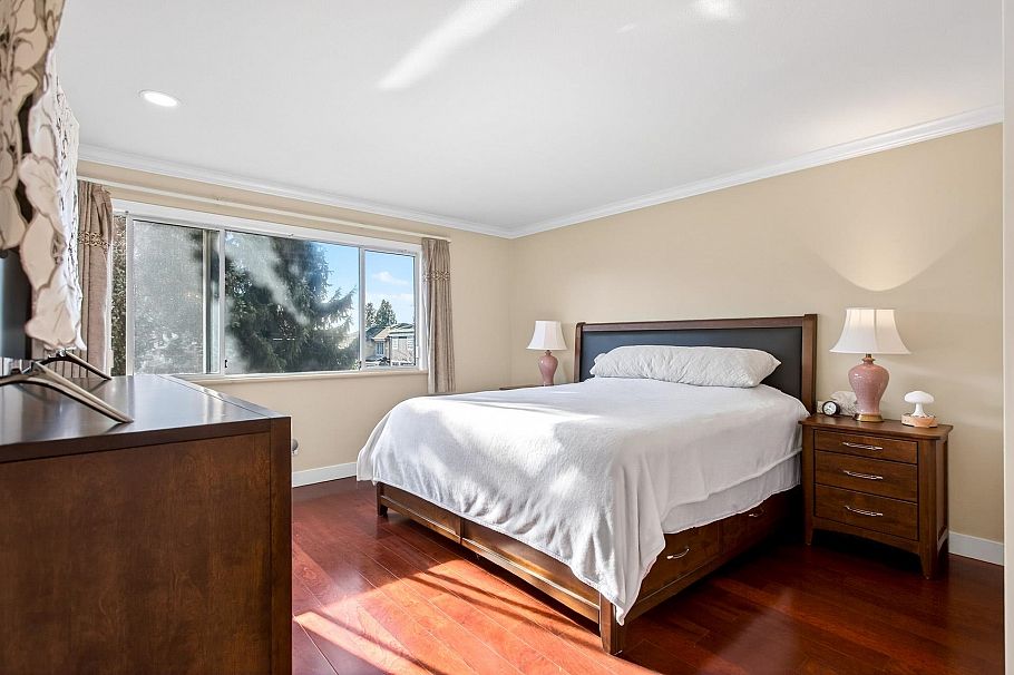 1369 W 55th Avenue Vancouver, BC - 18