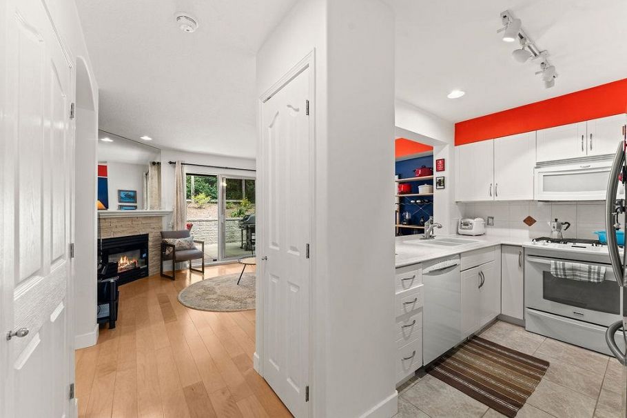 29 1550 Larkhall Crescent North Vancouver, BC - 21