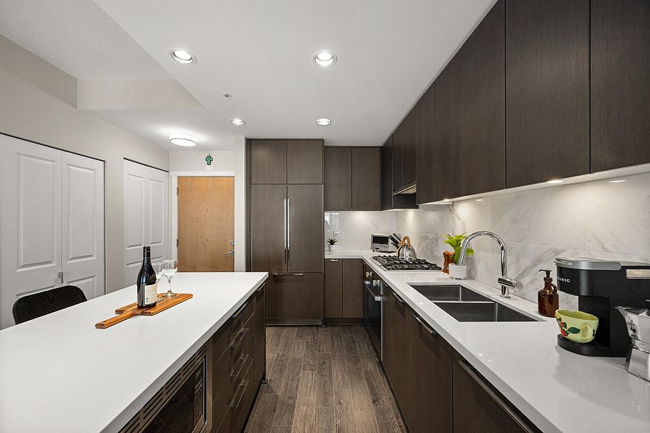 303 3188 Riverwalk Avenue Vancouver, BC - 14