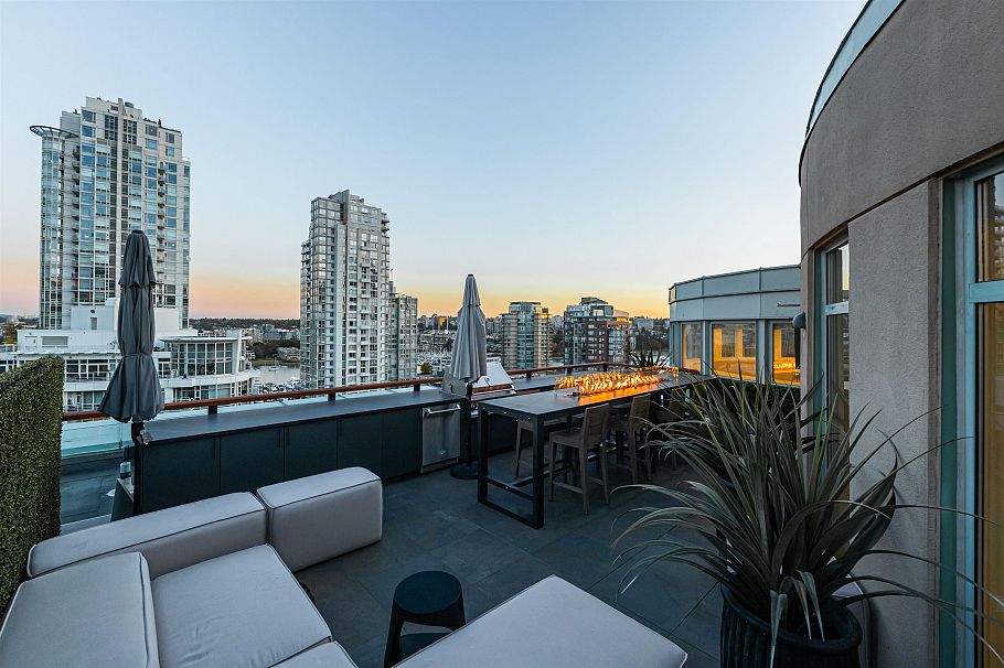 1503/04 283 Davie Street Vancouver, BC - 31