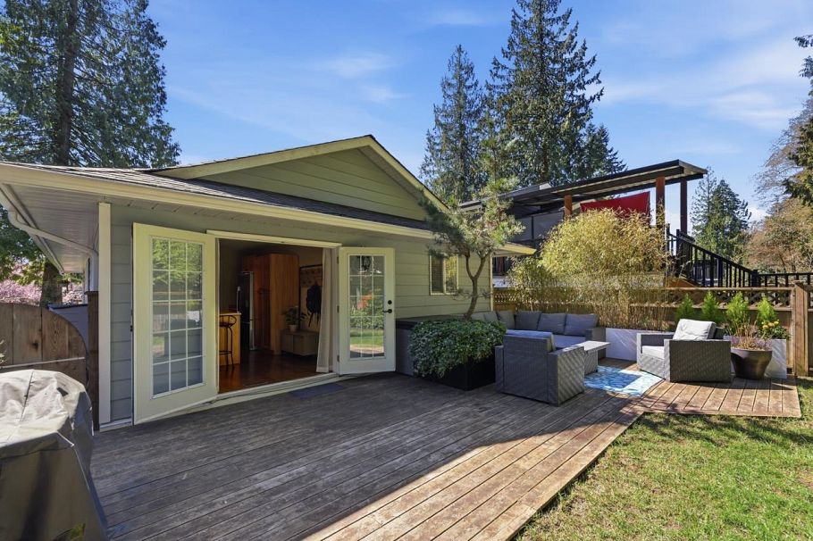 1762 Evelyn Street North Vancouver, BC - 24