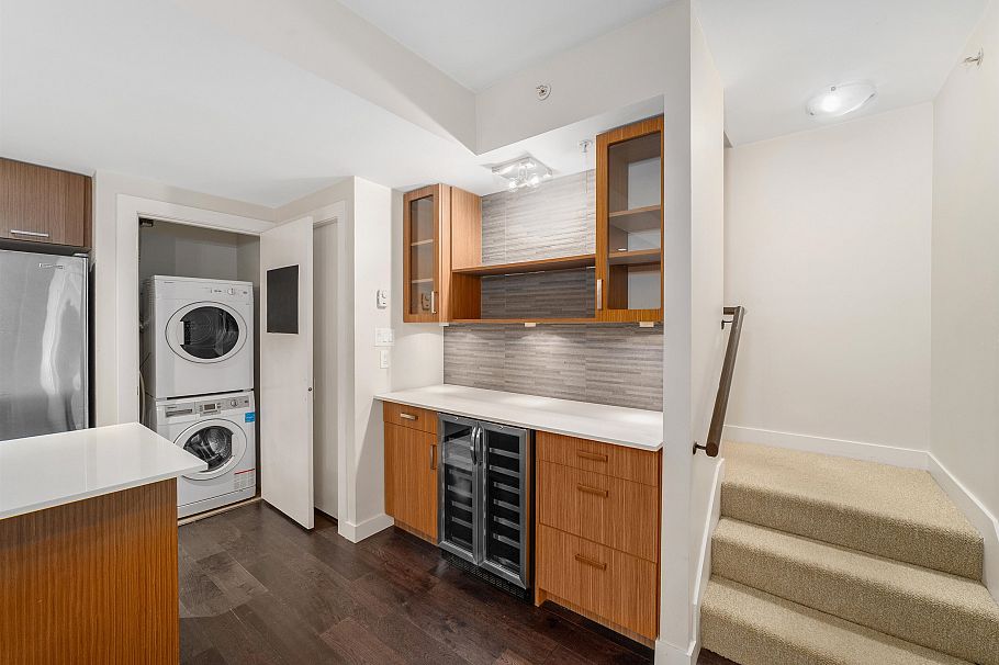 2389 Scotia Street Vancouver, BC - 9