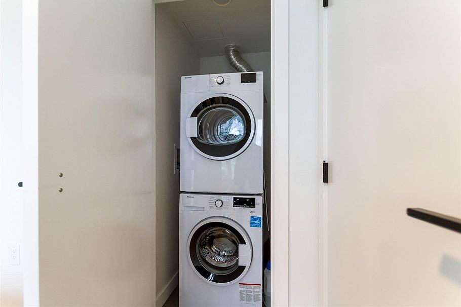 2006 620 Cardero Street Vancouver, BC - 20