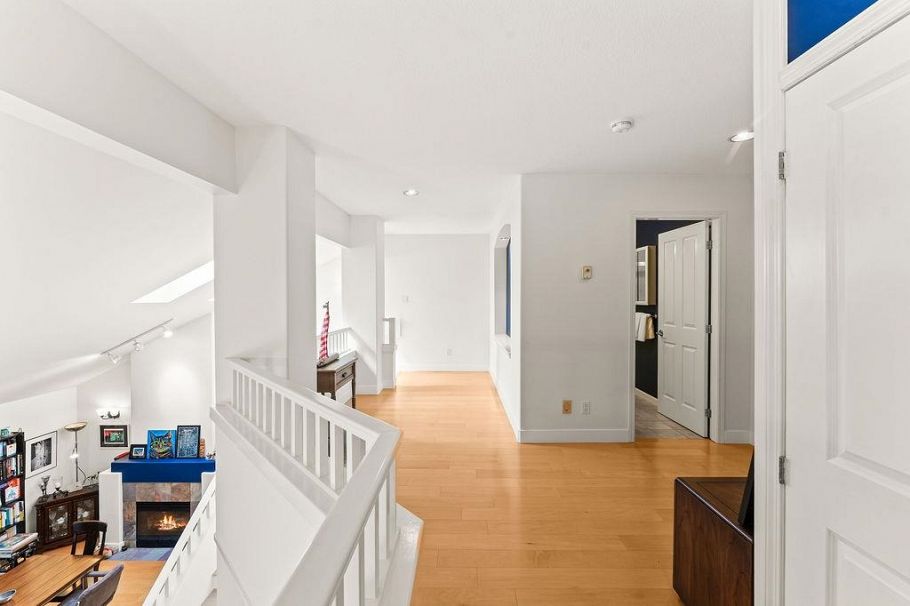 29 1550 Larkhall Crescent North Vancouver, BC - 32