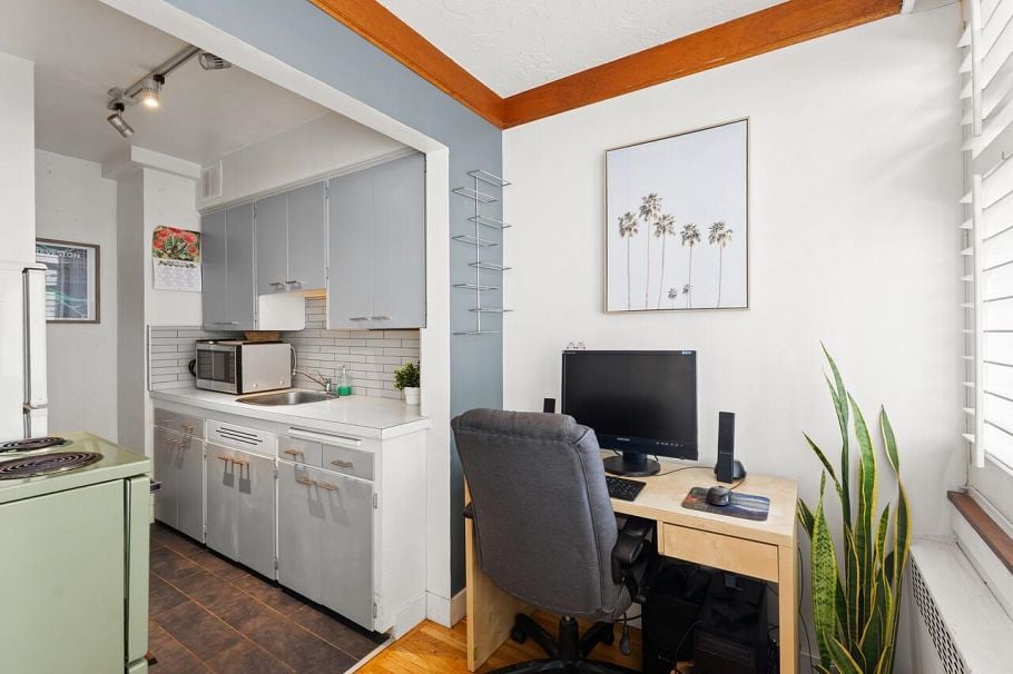 304 1975 Pendrell Street Vancouver, BC - 12