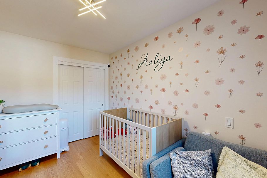 304 1528 Bowser Avenue North Vancouver, BC - 24