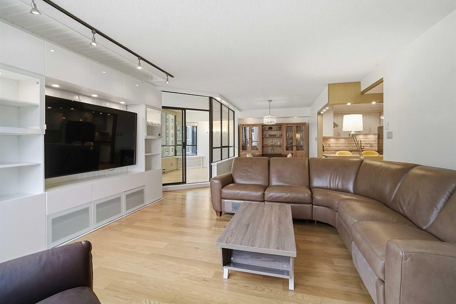 601 738 Broughton Street Vancouver, BC - 2