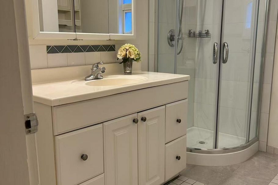 3514 W 8TH, Vancouver BC V6R 1Y7 Vancouver, BC - 4