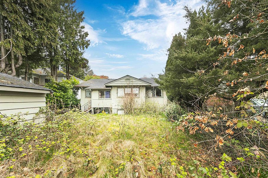 14 W 37th Avenue Vancouver, BC - 11