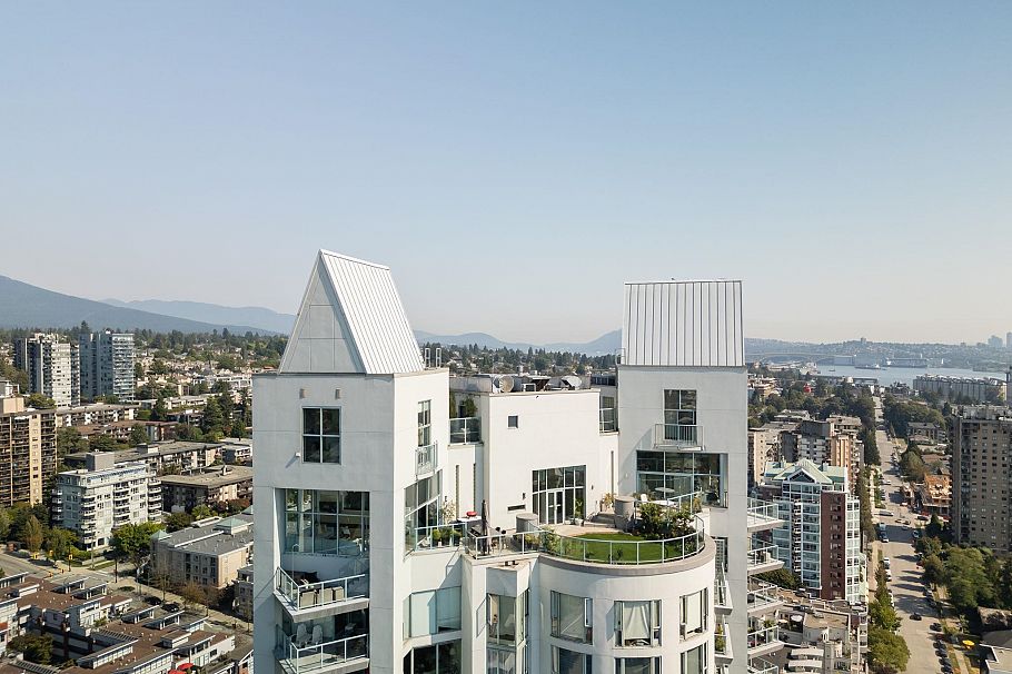 2901 120 W 2nd Street North Vancouver, BC - 38