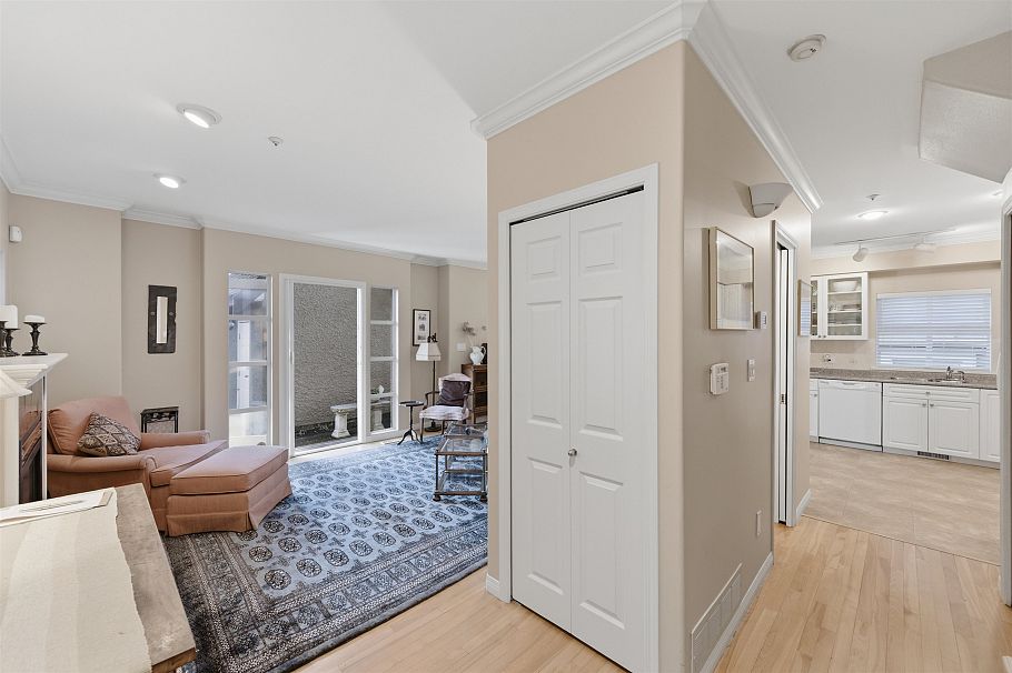 3428 W 7th Avenue Vancouver, BC - 6