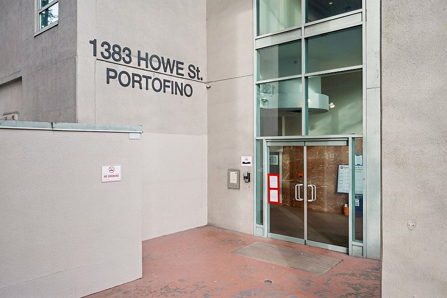 PH 3-4 1383 Howe Street Vancouver, BC - 31