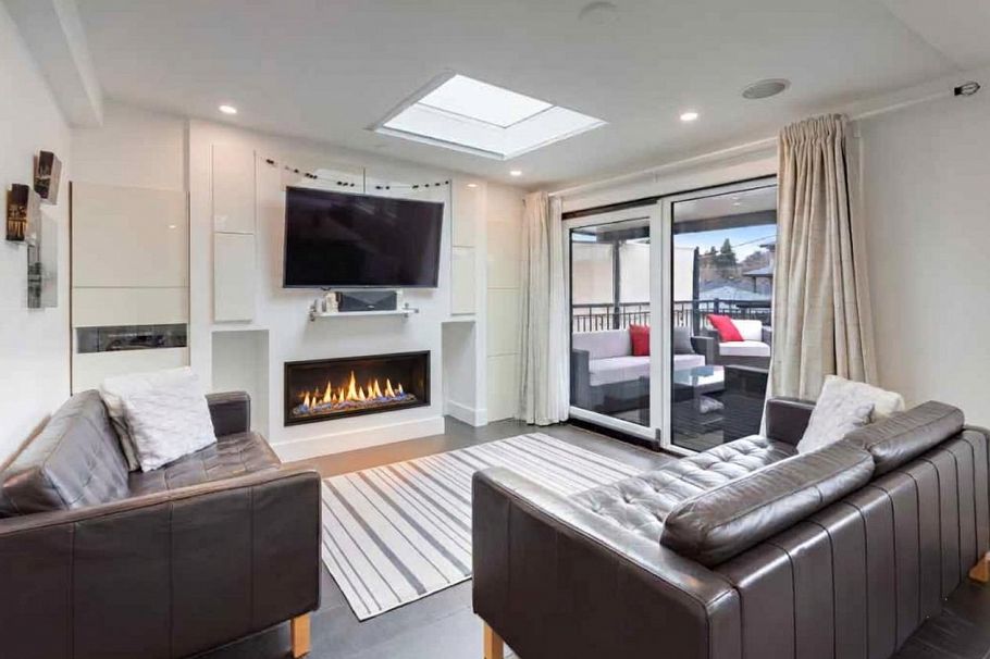 4219 Graveley Street Burnaby, BC - 9