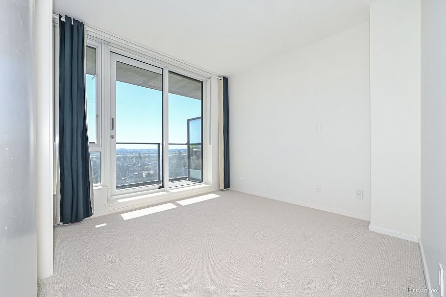 808 8555 Granville Street Vancouver, BC - 6