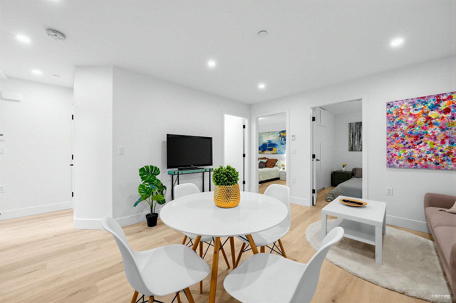 3172 W 26th Avenue Vancouver, BC - 19