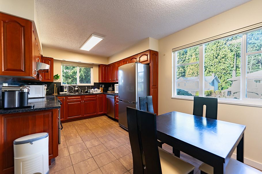 2075 Rufus Drive North Vancouver, BC - 14