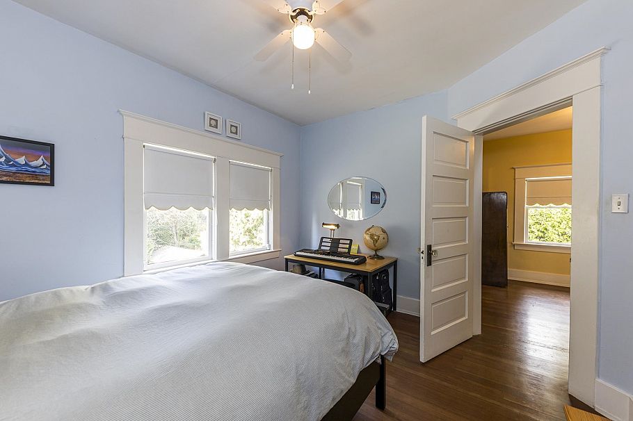 3039 St. Georges Avenue North Vancouver, BC - 19