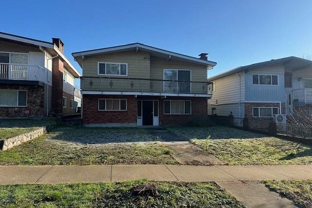 7766 Kerr Street Vancouver, BC - 1