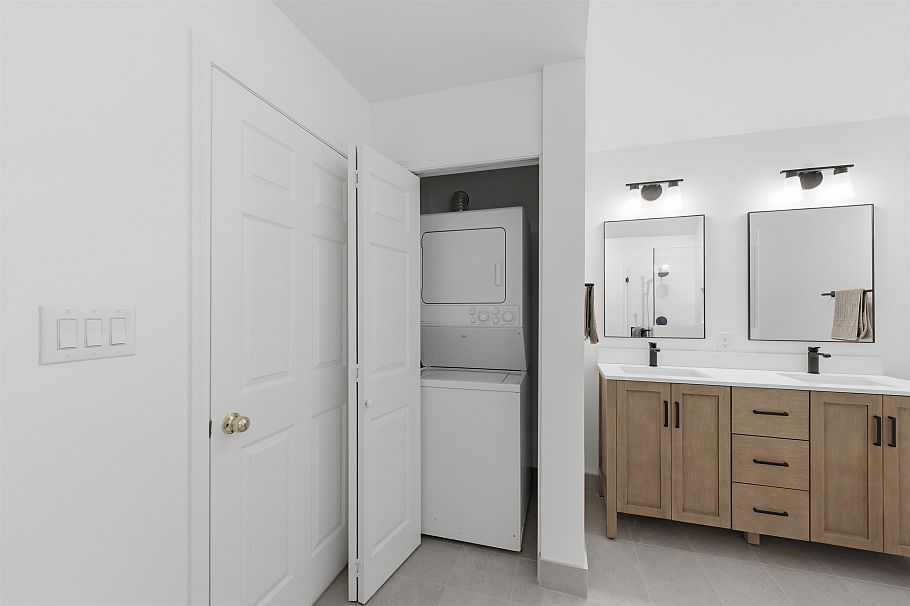 3428 W 7th Avenue Vancouver, BC - 30