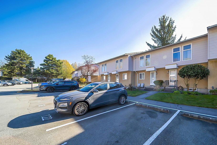 6866 Arlington Street Vancouver, BC - 18