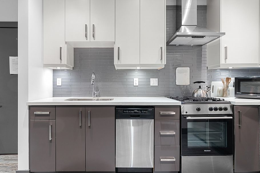 7493 Gatineau Place Vancouver, BC - 26