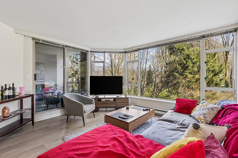 308 1327 E Keith Road North Vancouver, BC - 4