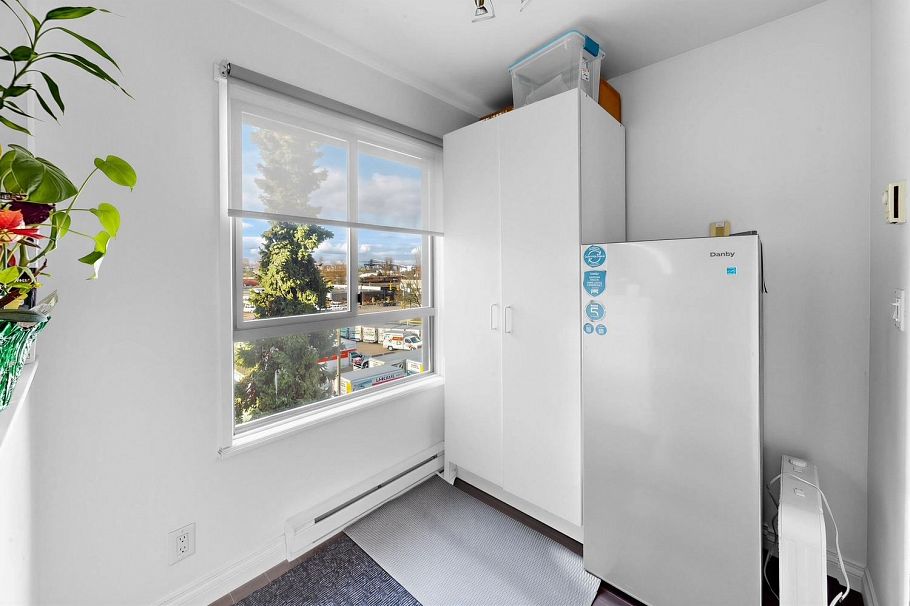 PH05 223 Mountain Highway North Vancouver, BC - 33