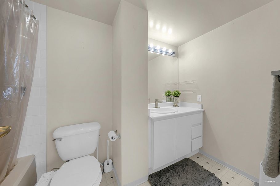 1408 5189 Gaston Street Vancouver, BC - 22