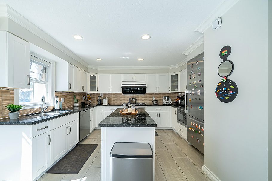 4049 W 27th Avenue Vancouver, BC - 15